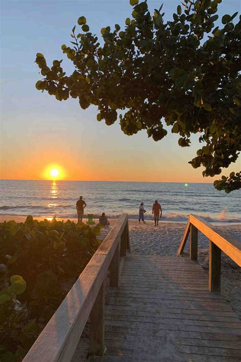 9 Beautiful Naples Beaches (FL) → Must-Dos & Hidden Gems