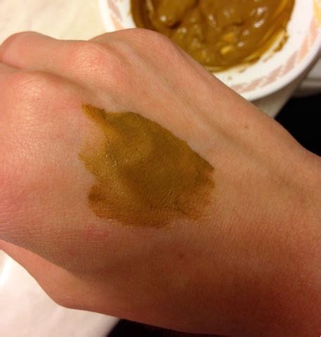 Polkadotpinks: Zakia's Morocco- Moroccan Ghassoul Clay Mask Powder Review