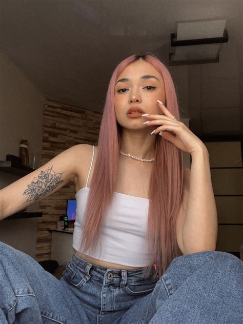 yanulya - exclusive content on Boosty