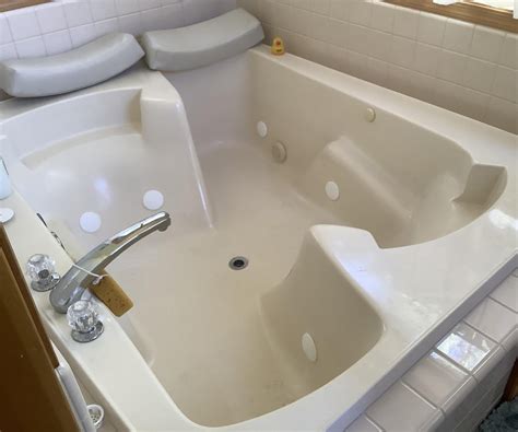 Change a Jet Tub Into a Soaking Tub : 8 Steps (with Pictures ...