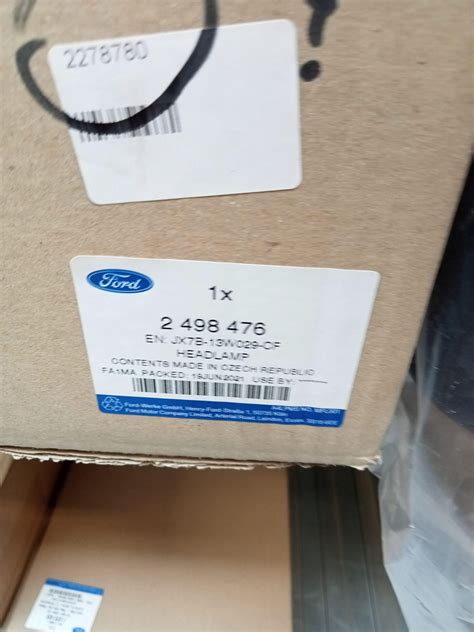Lampa przednia Ford Oe 2498476 Reflektor Prawy Przód Oe Ford Focus Mk4 ...