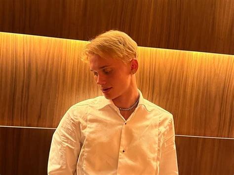 Блогер Милохин бросил вызов брату Хабиба - РИА Новости Спорт, 26.09.2023
