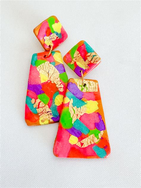 Amouranth's Hidden Truth: A Leaked Confession - Truth or Fiction