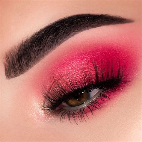 Vibrant Pink Eyeshadow | Pink makeup, Eyeshadow makeup, Pink eye makeup