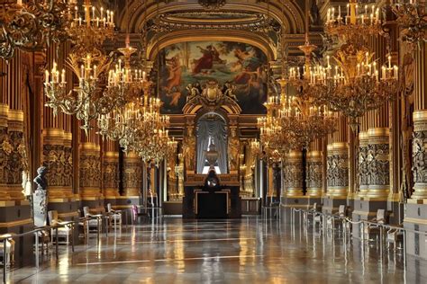 Buckingham Palace, One of The Most Magnificent Palaces in The World ...