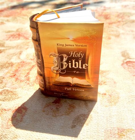 Miniaturowa Biblia mini Biblia kieszonkowa rarytas | Wrocław | Kup ...