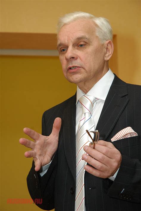 Виктор Мишин — биография, фильмография, фотографии актёра