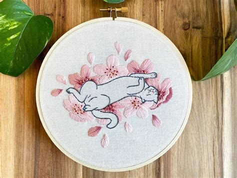 12 Cat Embroidery Patterns to Help You Celebrate Caturday Every Day ...