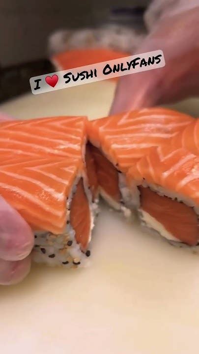 I ♥️ Sushi OnlyFans - Salmon inside & out Cream Cheese Roll 😋 #sushi