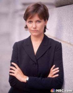 Law and Order | ADA Jamie Ross (Carey Lowell) | Law and order, Carey ...