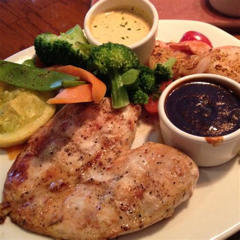 Outback steakhouse: chicken on the Barbie with fresh veggies ...