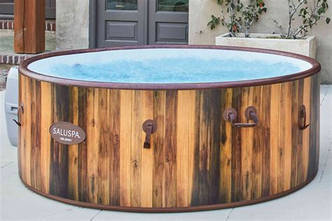 Top 7 Best Hot Tubs Brands (2023)