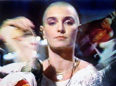 Muere Sinéad O’Connor: La foto rota del papa y otros momentos que ...
