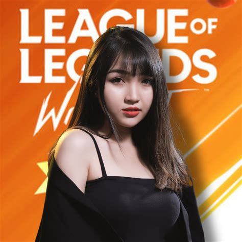 Yuri - Streamer is on Facebook Gaming