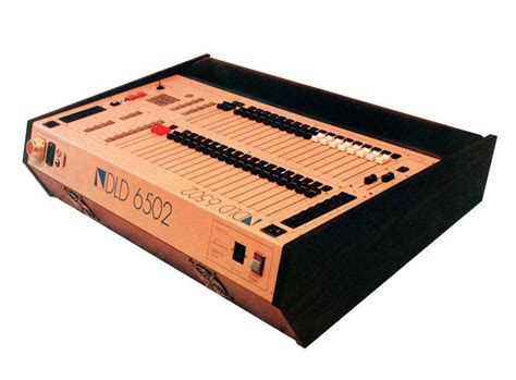 Consoles: DLD-6502 – Flying Pig Systems Archive