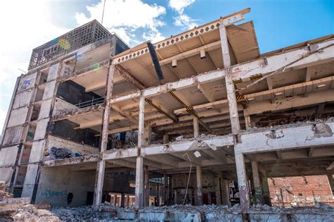 Demolition of the old sorting office - Bristol Live