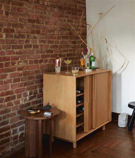 symbol side table design  reach