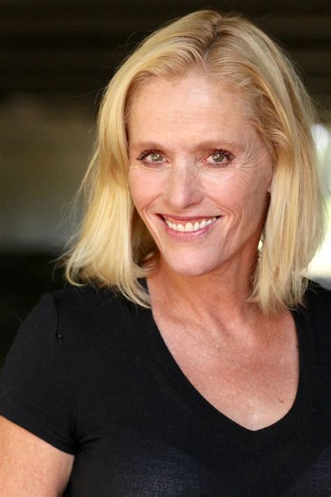 Julia Minesci - Biografía, mejores películas, series, imágenes y