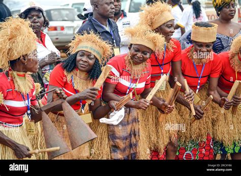 Congolese women traditional artists at an exhibition in Sibiti (located ...