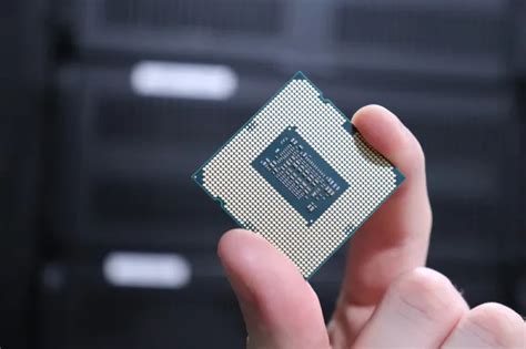 Intel Celeron G5900 + Pentium Gold G6400 Benchmarks - Low-Price Comet ...