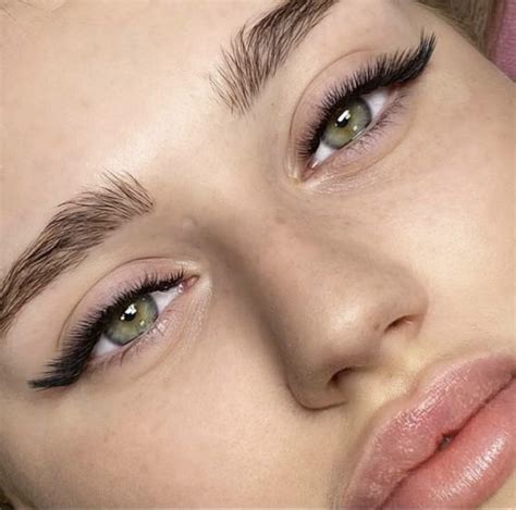 Pin by Сóфа on Ресницы | Lash extensions styles, Eyelash extensions, Lashes