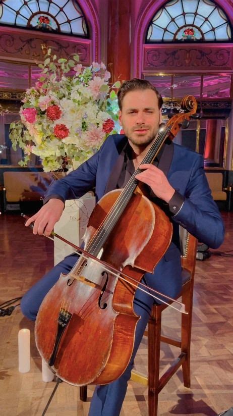 HAUSER - The Rose | Cello music, Best pictures ever, Cellist