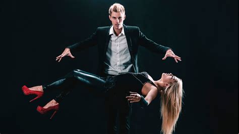 невероятная Левитация человека - YouTube