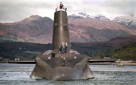 royal navys trident class nuclear submarine vanguard