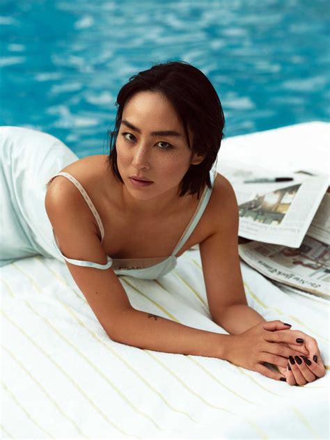 GRETA LEE for Elle USA: Women in Hollywood, November 2023 – HawtCelebs