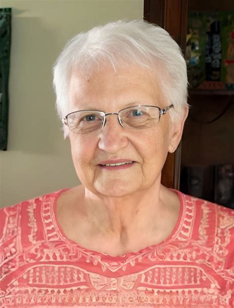 Shirley Carpenter | Hamiltons Funeral Home