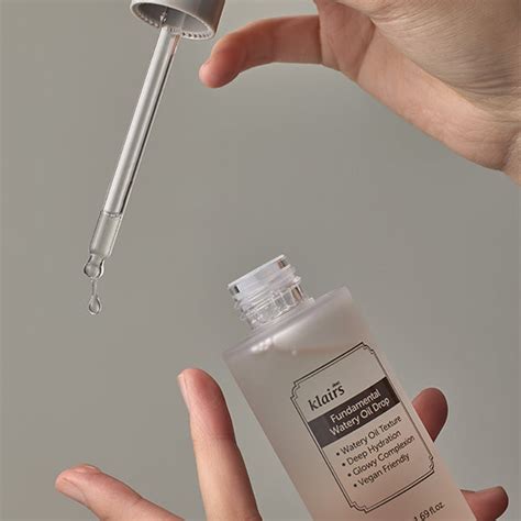 Fundamental Watery Oil Drop