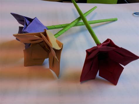 Paper Moon: Tutorial: Origami Flower