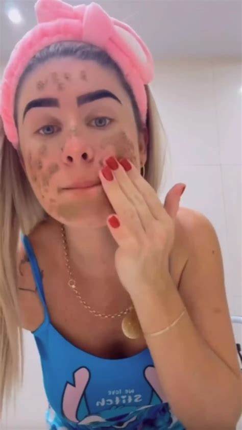 Influencer is using her own poo as face mask and health experts are