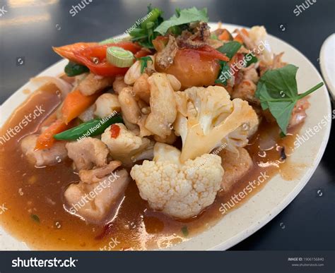 Malaysian Traditional Dish Ayam Paprik Spicy Stock Photo 1906156840 ...