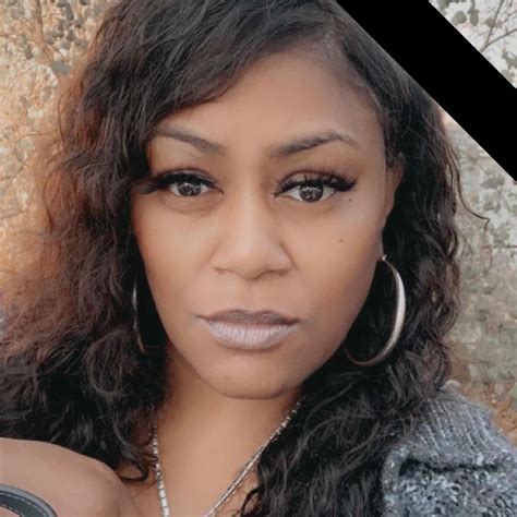 Today I tried COUSINS LOBSTER FOOD TRUCK AND IT WAS A 2 hour wait but