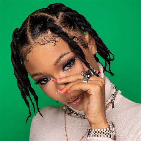 Coi Leray unveils an entertaining audiovisual for her “Do Better” single