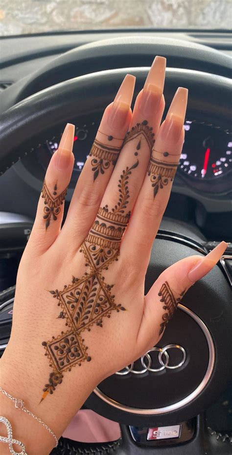 timeless pattern  artistry henna designs finger wrist mimic