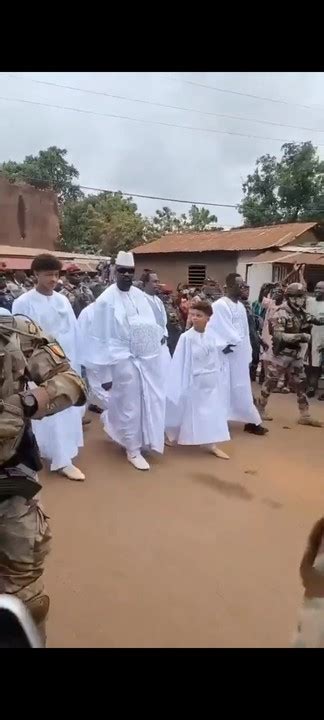 Video Of Guinean President Mamady Doumbouya And His Security Officers ...