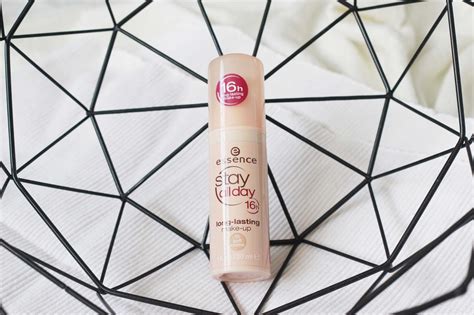 Essence Stay all Day 16H Long Lasting foundation - The Budget Life ...