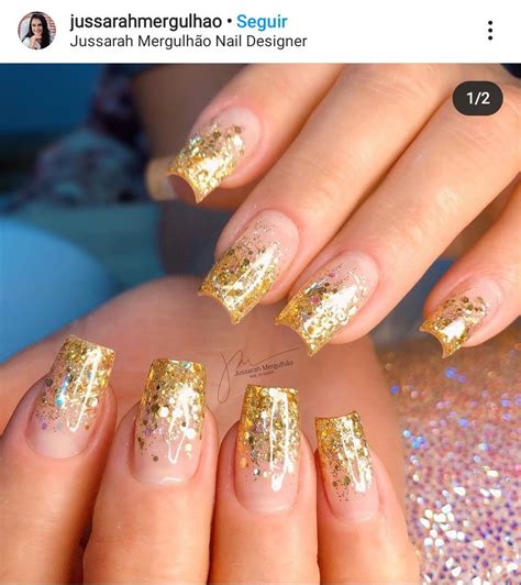 Decoração De Unha Dourada - Unha dourada com glitter | Unha natal e reveillon, Unhas amarelas ...