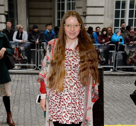 Jessie Cave, Actriz de “Harry Potter”, abre OnlyFans para pagar sus