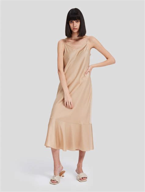 A stylish and sophisticated dress for women - Inspire Uplift