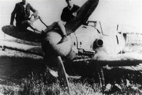 Asisbiz Messerschmitt Bf 109K4 Stab JG52 Erich Hartmann WNr 332529 ...
