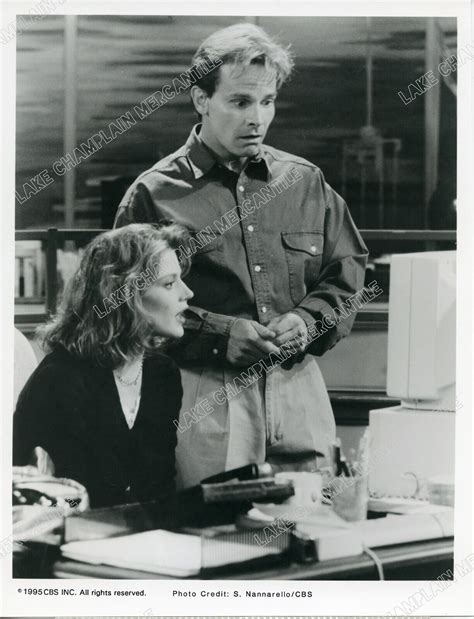 Dweebs Peter Scolari Farrah Forke Press Photo 7X9 newhart girls bosom