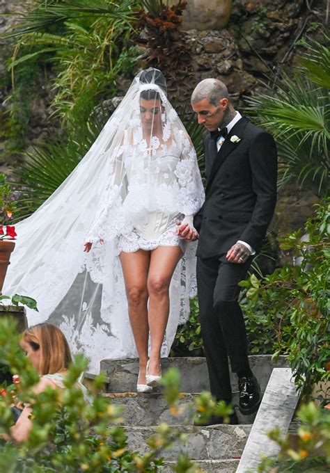 Veil Kourtney Kardashian at Nick Lopez blog