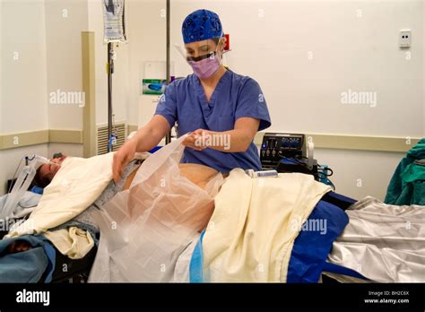 Anesthesia Mask Stock Photos & Anesthesia Mask Stock Images - Alamy