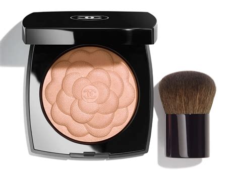Хайлайтер Chanel RÊVE DE CAMELIA Illuminating Powder | отзывы