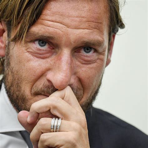 Il viaggio di Totti in Russia: «Vado a Mosca in quanto uomo di sport ...