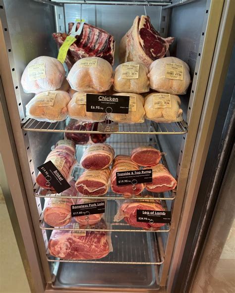 Elite - Let’s talk Sunday Roasts… 🐓 Whole Chickens that taste like real