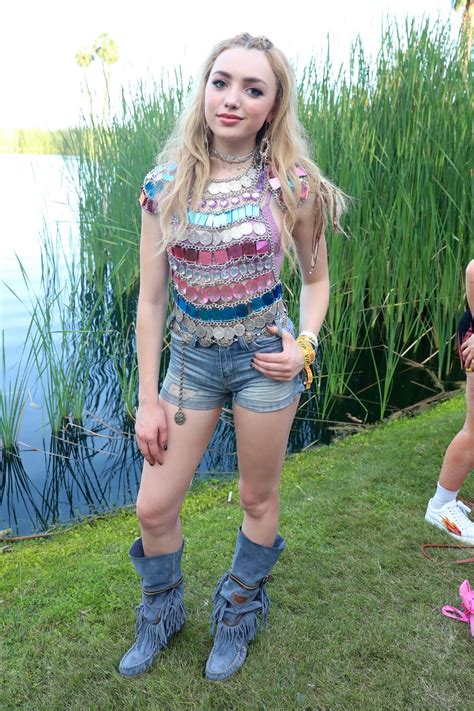 Peyton Roi List – REVOLVE Festival Day 2 at Coachella in Palm Springs 4